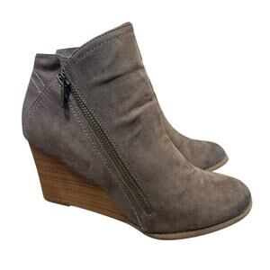 Jore Rachel Taupe Faux Suede Wedge Dual Zip Ankle Boots Bootie size 8
